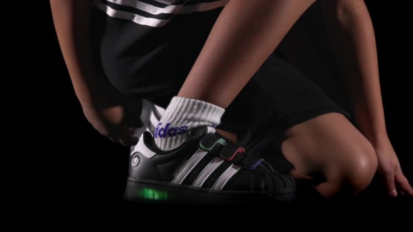 Negro Zapatillas Superstar LED Lights Comfort Closure