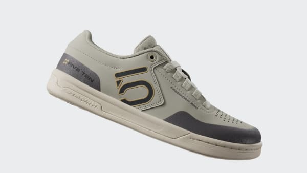 Beige Five Ten Freerider Pro Mountain Bike Shoes