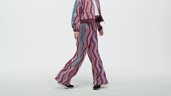 Czerwony Spodnie dresowe adidas x FARM Tiro