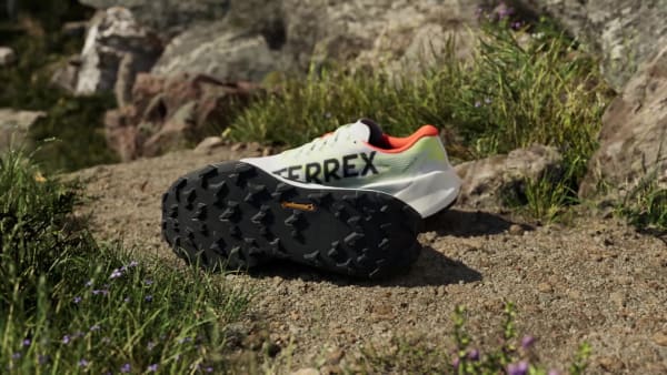 Beyaz Terrex Agravic TT Arazi Koşu Ayakkabısı