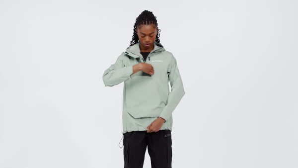 Grun Terrex Xploric 2.5L Climaproof Anorak