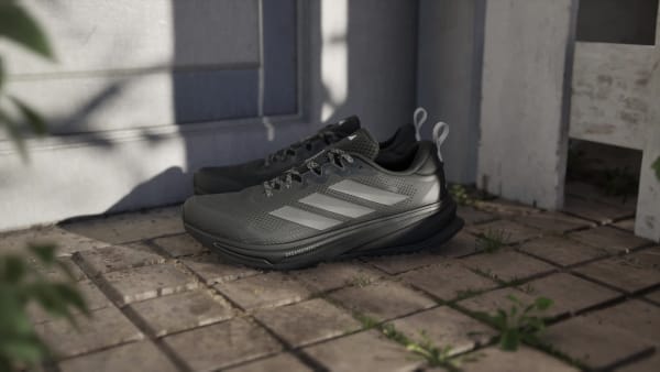 Czerń Buty Supernova Rise ATR