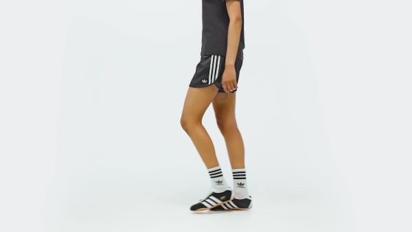 ブラック adidas Originals サテン ショーツ ラッフル スリーストライプス