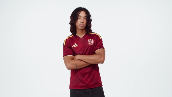 สีแดงเบอร์กันดี เสื้อฟุตบอลชุดเหย้า Venezuela 26