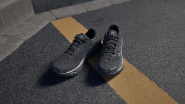 Black Supernova GORE-TEX Running Shoes