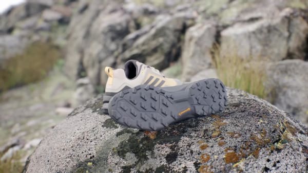 Beige Tenis Terrex Swift T3 Gore-Tex