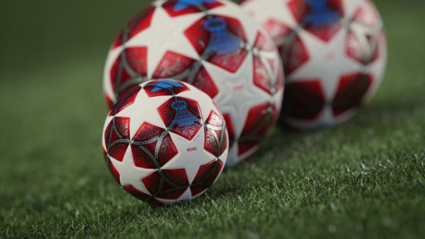 Hvid UEFA KVINDERNE CHAMPIONS LEAGUE LIGABOLD