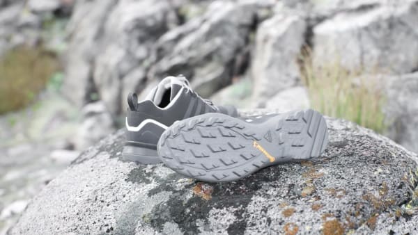 Negro Zapatilla Terrex Swift R2 GORE-TEX Hiking