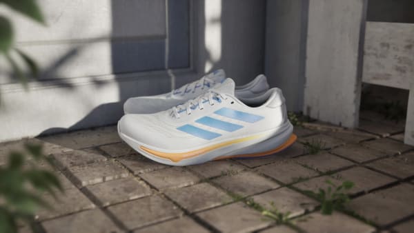 Putih Sepatu Running Supernova Rise 2