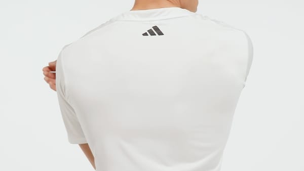 White workout hotsell t shirt