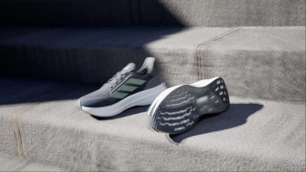 สีเทา รองเท้า Ultraboost 5x