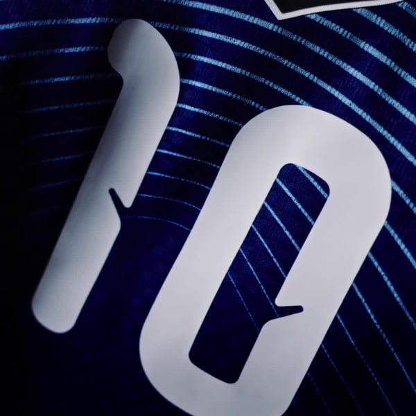 Azul Jersey Local Japón 26 Versión Jugador