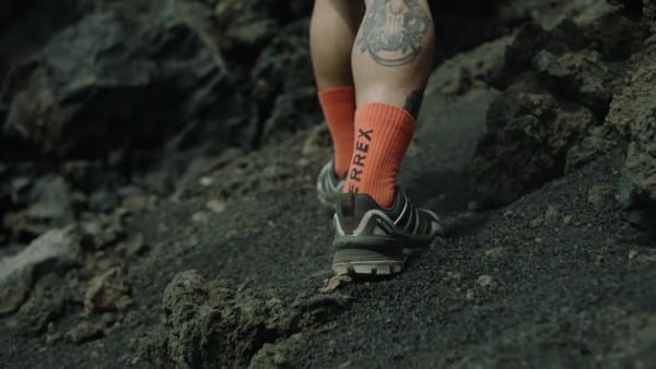 สีดำ รองเท้าเดินป่า Terrex Skychaser GORE-TEX