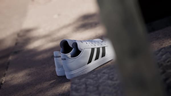 White Grand Court TD Lifestyle Court Casual Shoes
