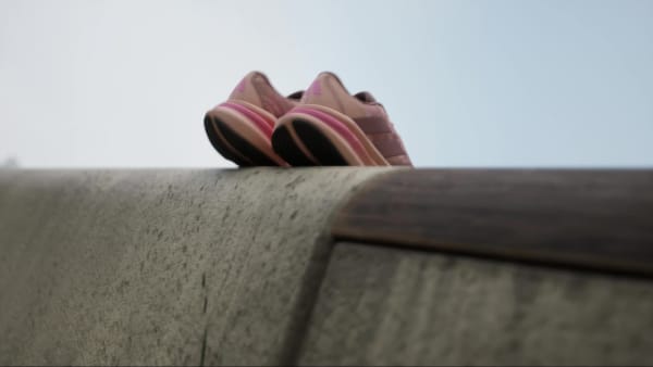 Rosa Tenis Galaxy 7 Running  Graphic