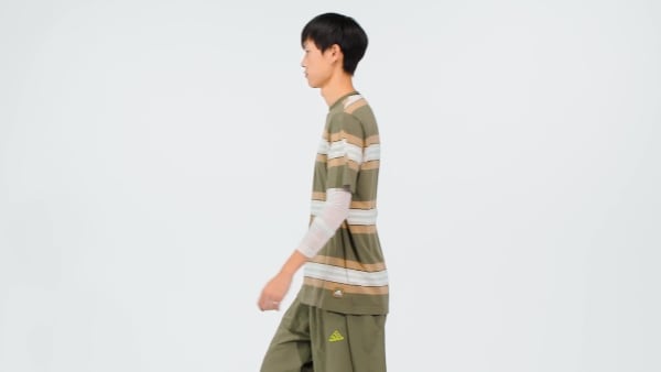 グリーン グラフィック 半袖Tシャツ