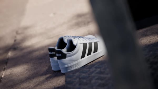 Putih SEPATU GRAND COURT 3.0