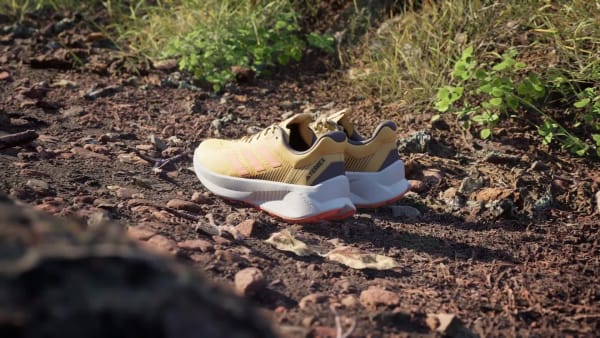 Żolty Terrex Soulstride Flow Trail Running Shoes
