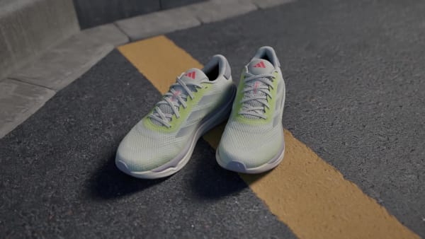 White Supernova Stride Running Shoes