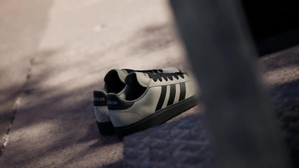 Brown Grand Court Base 00s Shoes