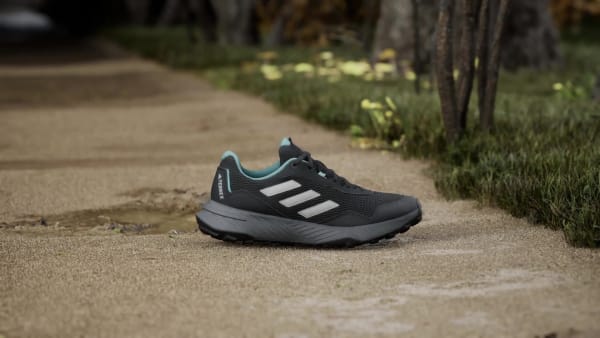 Black Tracefinder Trail Running Shoes