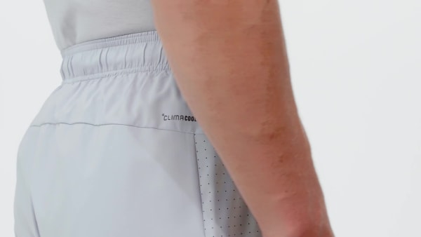 Grau WORKOUT ESSENTIALS BASE WOVEN SHORTS