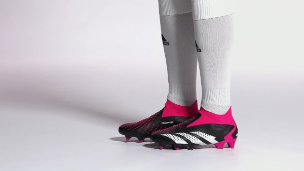 Black Predator Accuracy+ Soft Ground Boots