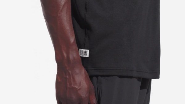 Svart Train Essentials Made to be Remade Training Tee