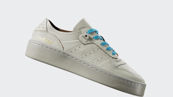 Beige Rivalry Summer Low Shoes
