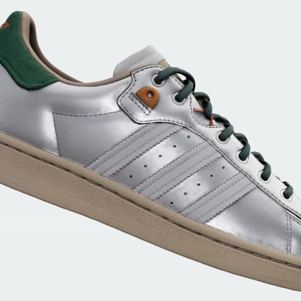 Verslaafd Eigendom Zes adidas schoenen wit met zilver gezagvoerder de Verfijning