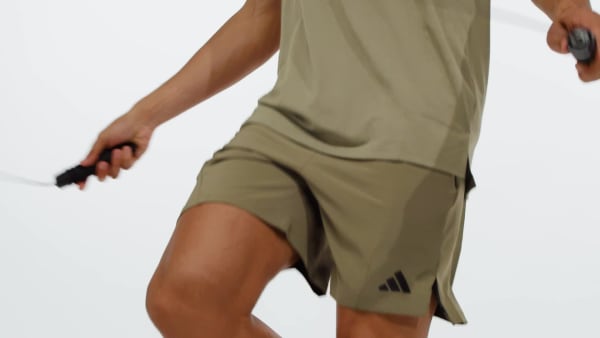 สีเขียว กางเกงออกกำลังกายขาสั้น Designed for Training