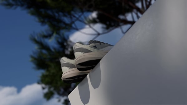 White Lightblaze Shoes
