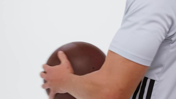 Szary KOSZULKA WORKOUT ESSENTIALS BASE 3-STRIPES