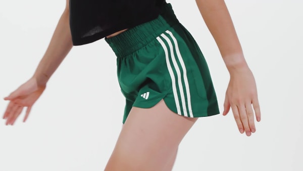 สีเขียว กางเกงเทรนนิงขาสั้นผ้าทอเอวสูง Pacer 3-Stripes