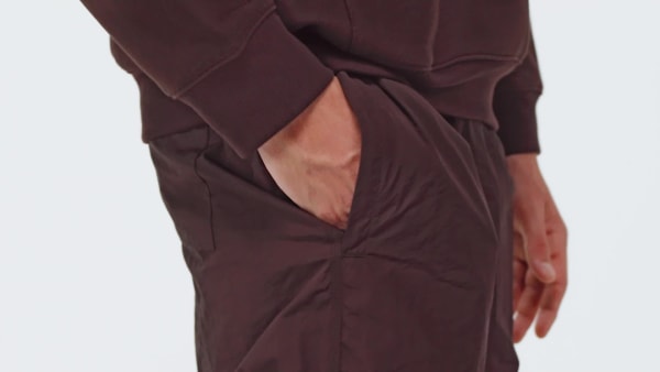 Braun Trefoil Essentials Gewebt Shorts