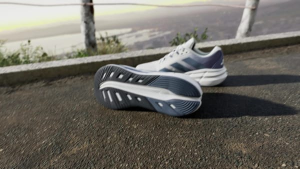 Questar 3 Running Shoes
