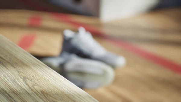 biela Stredne vysoké halové tenisky Crazyflight 6