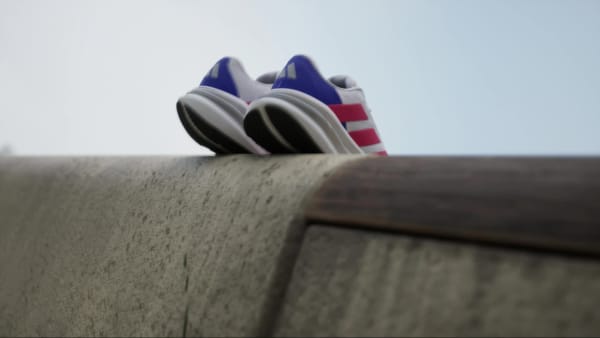 White Galaxy 7 Running Shoes