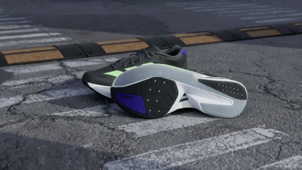 Sort Adizero Boston 13 sko