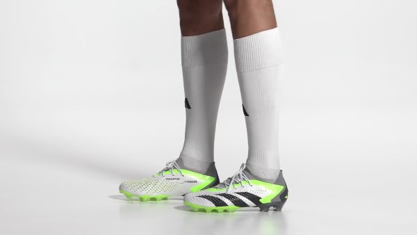 Predator Accuracy.1 Low Artificial Grass Boots