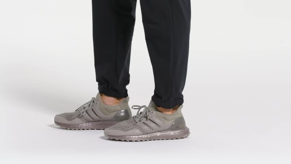 mau-xanh-la Giày Golf Ultraboost