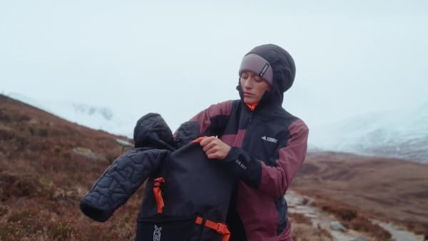 cierna Bunda Terrex Xperior PrimaLoft Loose Fill Insulated Hooded