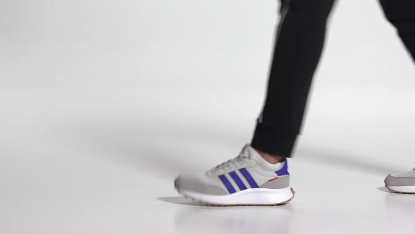 Abu-abu Sepatu Running Run 70s Lifestyle